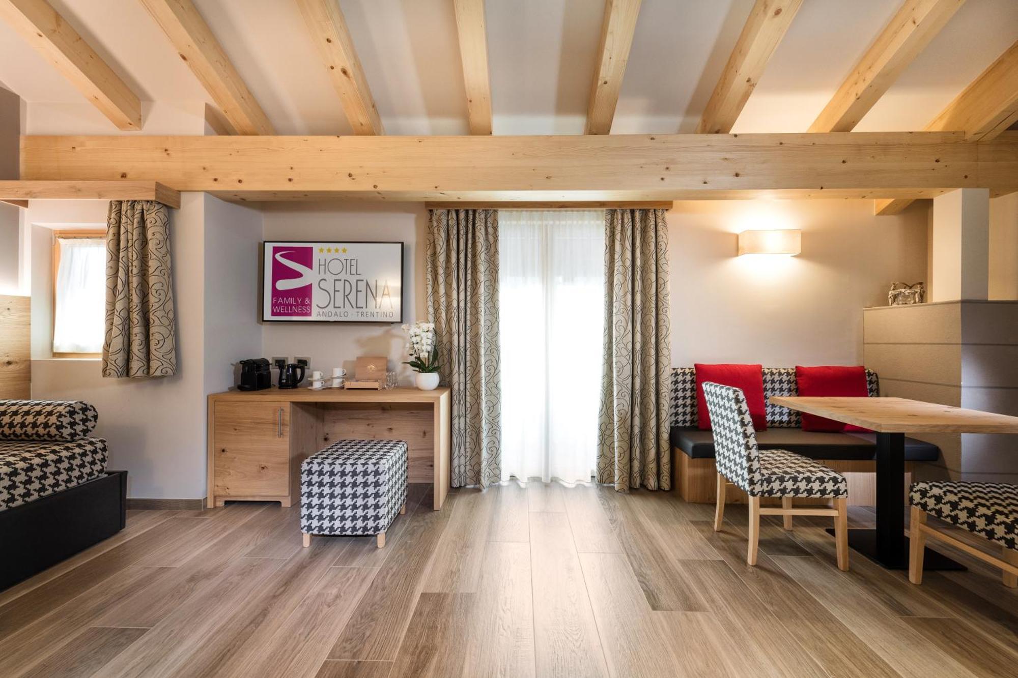 Deluxe Family Suite